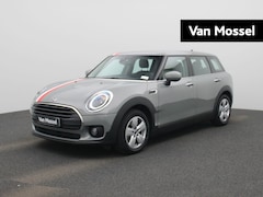 MINI Clubman - 1.5 Cooper Business Edition Achteruitrijcamera | Apple Carplay/Android Auto | Stoelverwarm