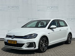 Volkswagen Golf - 1.4 TSI PHEV GTE 7.5 STOELVERW | WINTERSET OP ORIGINELE VELGEN | PDC VOOR & ACHTER | APK T