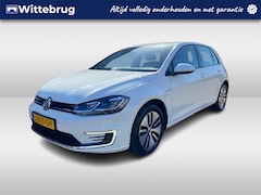 Volkswagen e-Golf - E-DITION / LED / Clima/ Navi / PDC / 16''