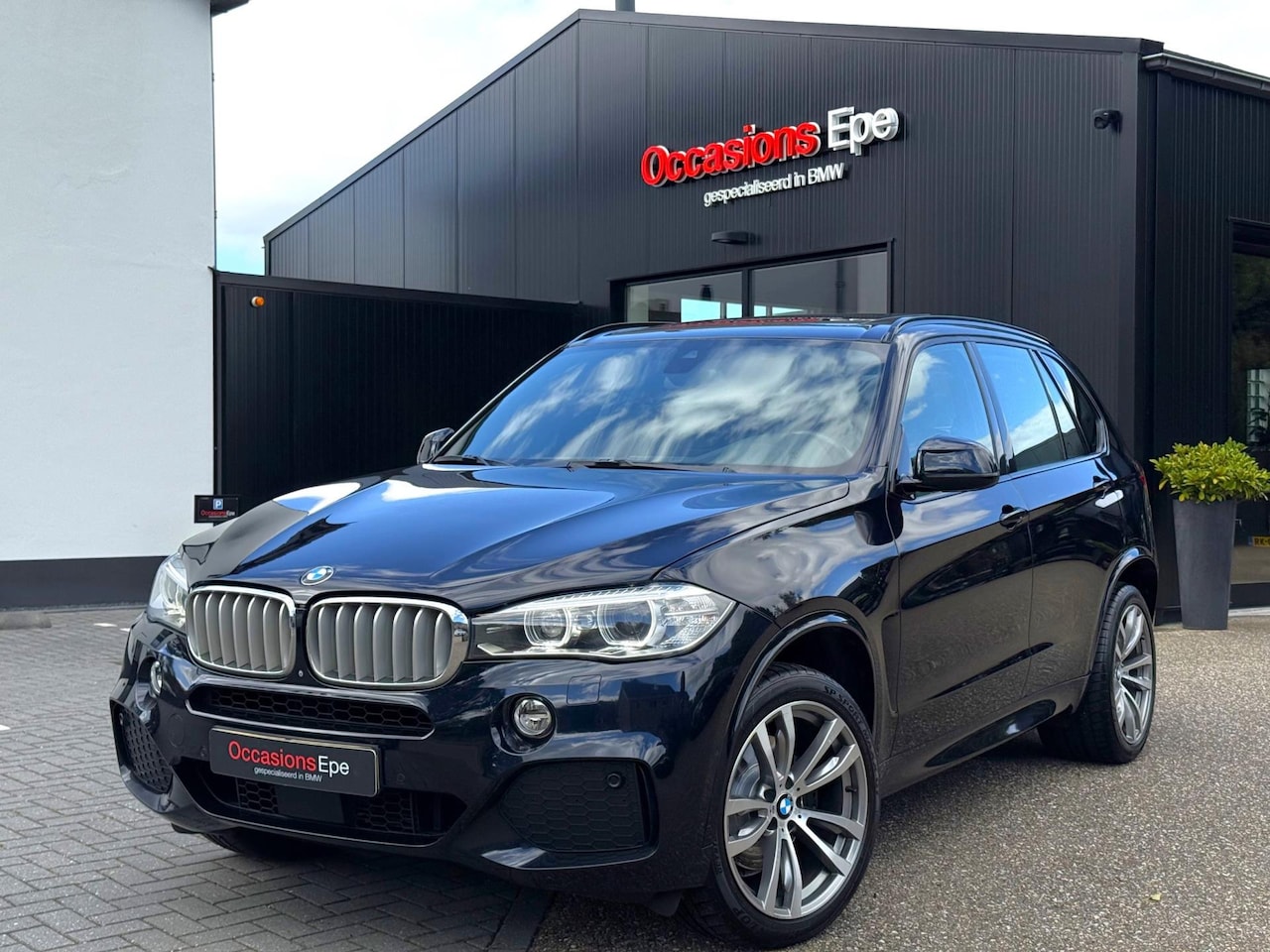 BMW X5 - XDrive40d M-Sport Shadowline 7 Persoons - AutoWereld.nl