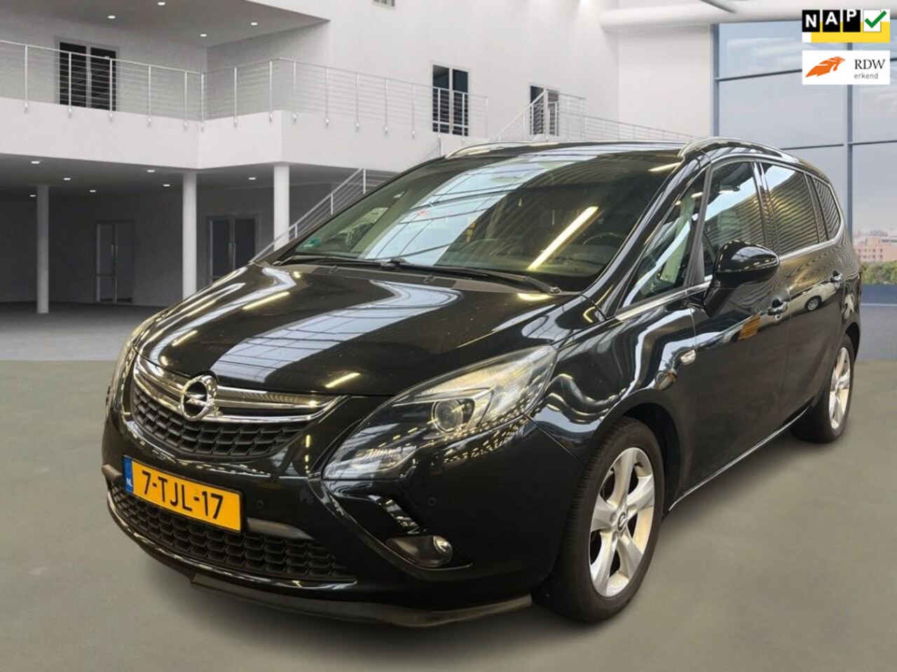 Opel Zafira Tourer - 1.4 Business+ - AutoWereld.nl
