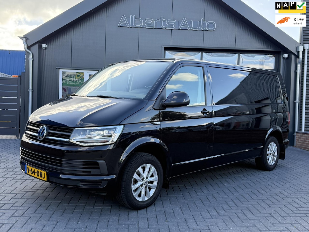 Volkswagen Transporter - T6 2.0 TDI L2H1 Highline | Automaat | LED | Standkachel | VOL | - AutoWereld.nl