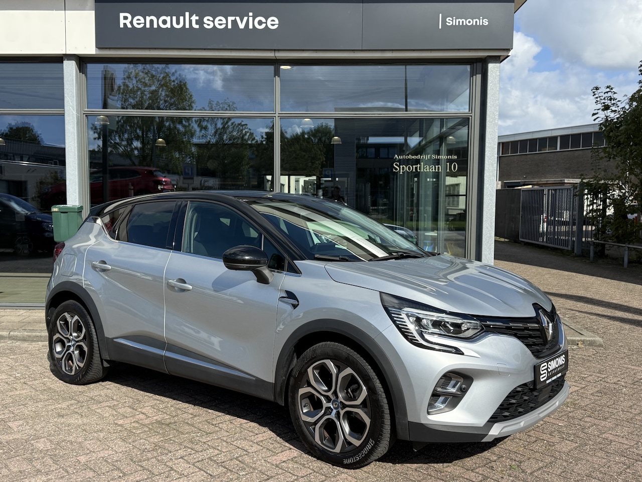 Renault Captur - 1.6 E-Tech Plug-in Hybrid 160 Intens Hybride Plug-in - Navi groot scherm + Cockpit view - AutoWereld.nl