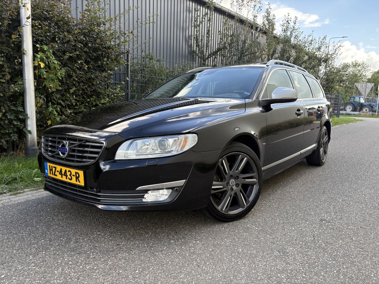 Volvo V70 - 2.0 D3 Inscription Edition / SCHUIFDAK / NAVI / CRUISE / LEER / STOELKOELING - AutoWereld.nl