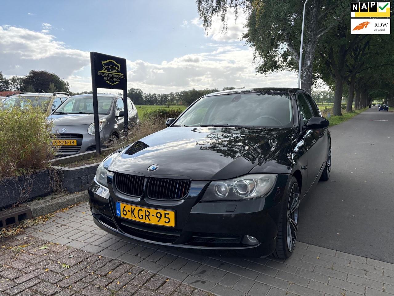 BMW 3-serie - 325i High Executive AIRCO,PDC,CRUISE,REGENSENSOREN,SPORTVELGEN,MET APK - AutoWereld.nl