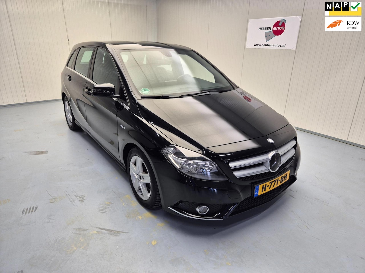 Mercedes-Benz B-klasse - 180 Ambition Automaat Navi Leer Airco Cruise Control Alu Pdc - AutoWereld.nl