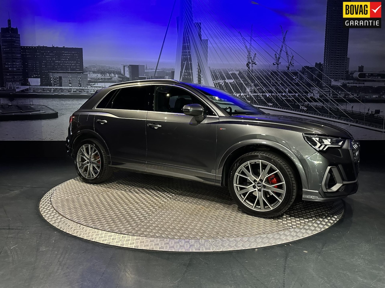 Audi Q3 - 35 TFSI S edition *Pano*Camera*Trekhaak* - AutoWereld.nl