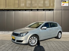 Opel Astra - 1.6 Elegance Autom.|Ledr|Cruise|Navi|Airco|Carplay