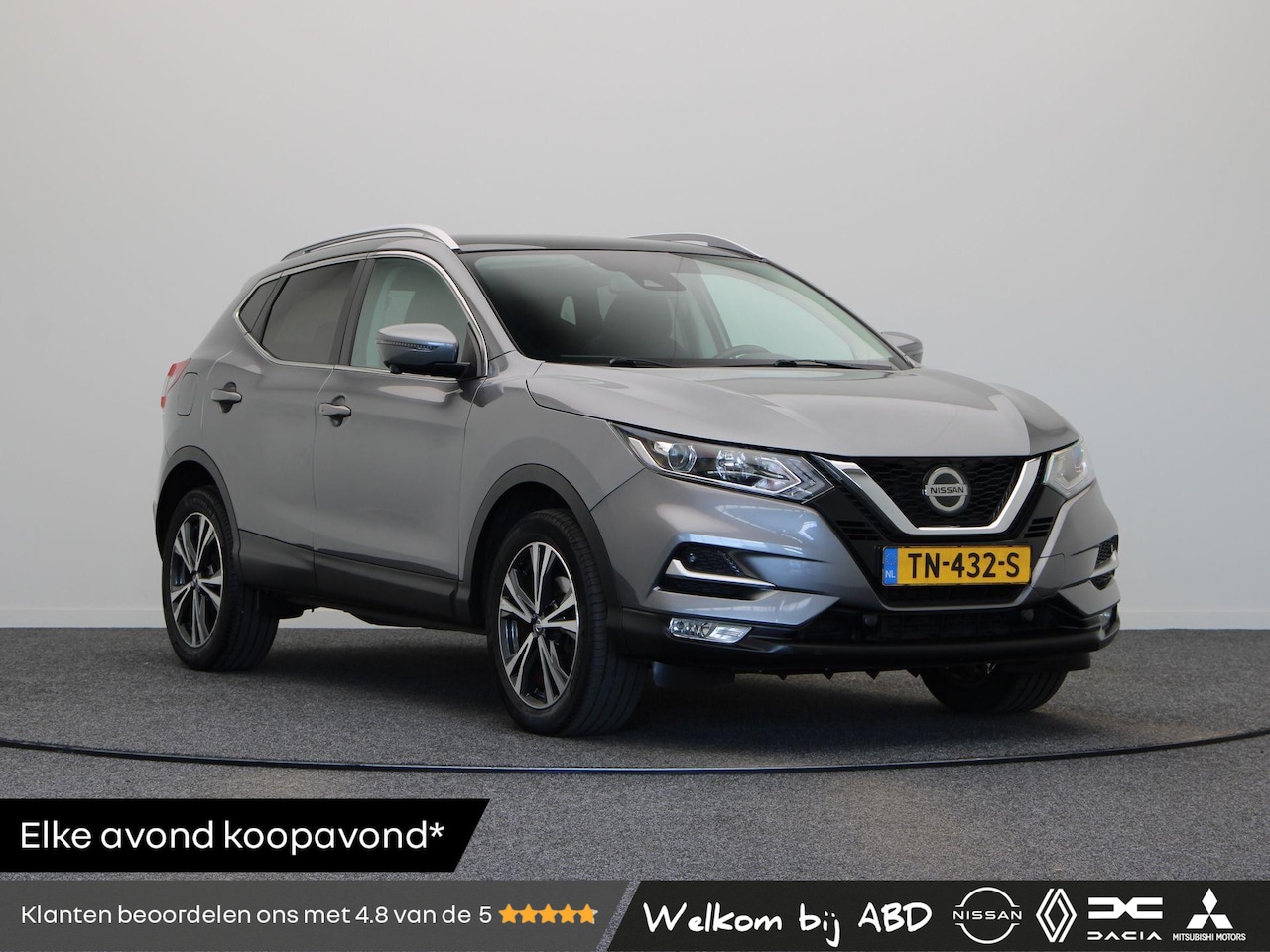 Nissan Qashqai - 1.6 N-Connecta | Trekhaak | Panoramadak | Rondomzicht Camera | - AutoWereld.nl