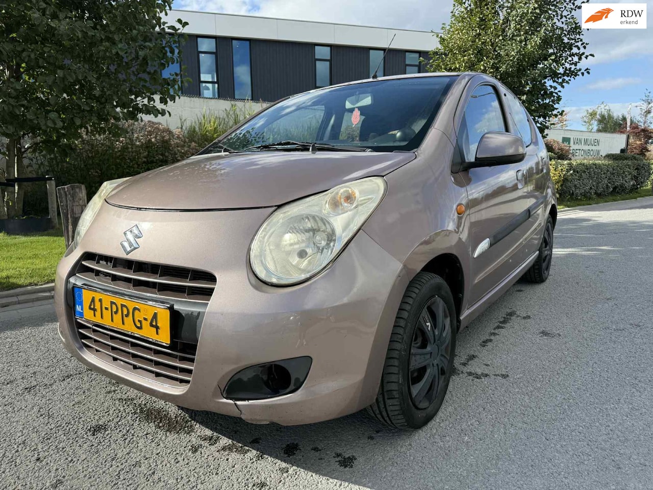 Suzuki Alto - 1.0 Exclusive incl gloednieuwe apk en garantie ! - AutoWereld.nl