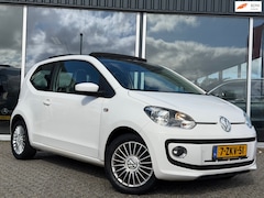 Volkswagen Up! - 1.0 high up PANO/AUTOMAAT/STOELVERWARMING