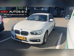 BMW 1-serie - 116i airco LM navi 4-deurs 2e eigenaar