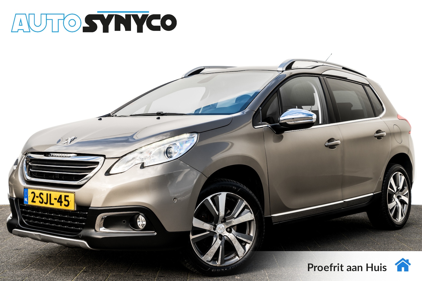 Peugeot 2008 - 1.6 VTi Féline | Panoramadak | Trekhaak | Airco | Xenon | 17 inch LMV - AutoWereld.nl