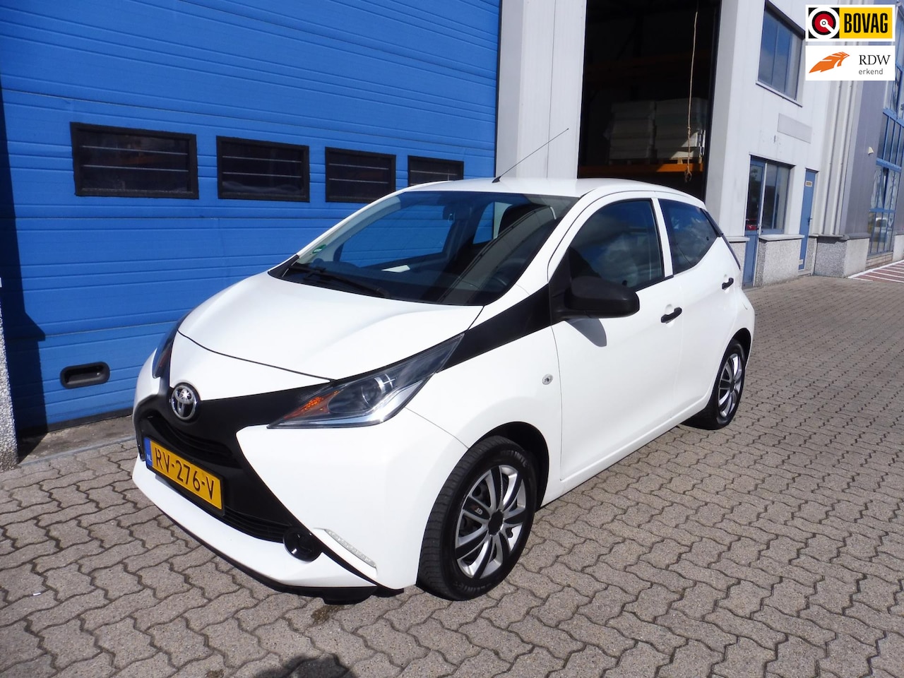 Toyota Aygo - 1.0 VVT-i x-fun 1.0 VVT-i x-fun (gereviseerde motor) - AutoWereld.nl
