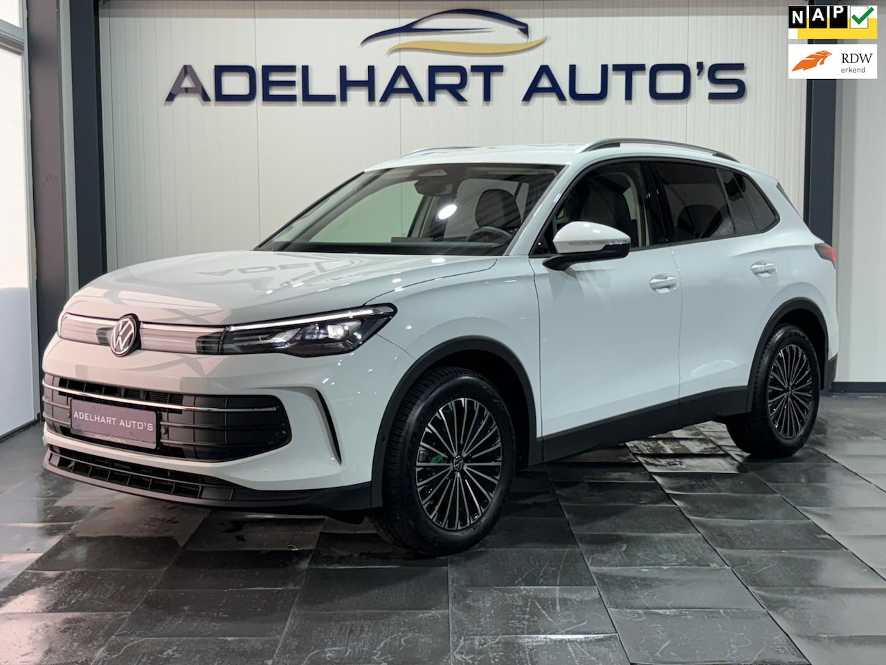 Volkswagen Tiguan - 1.5 eTSI Life Edition Automaat / Navigatie full map / Camera / Cruise control / Climate co - AutoWereld.nl