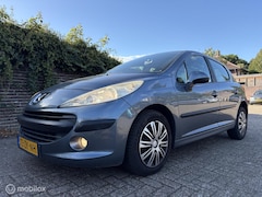 Peugeot 207 - 1.4 VTi XS 5 deuren / Airco