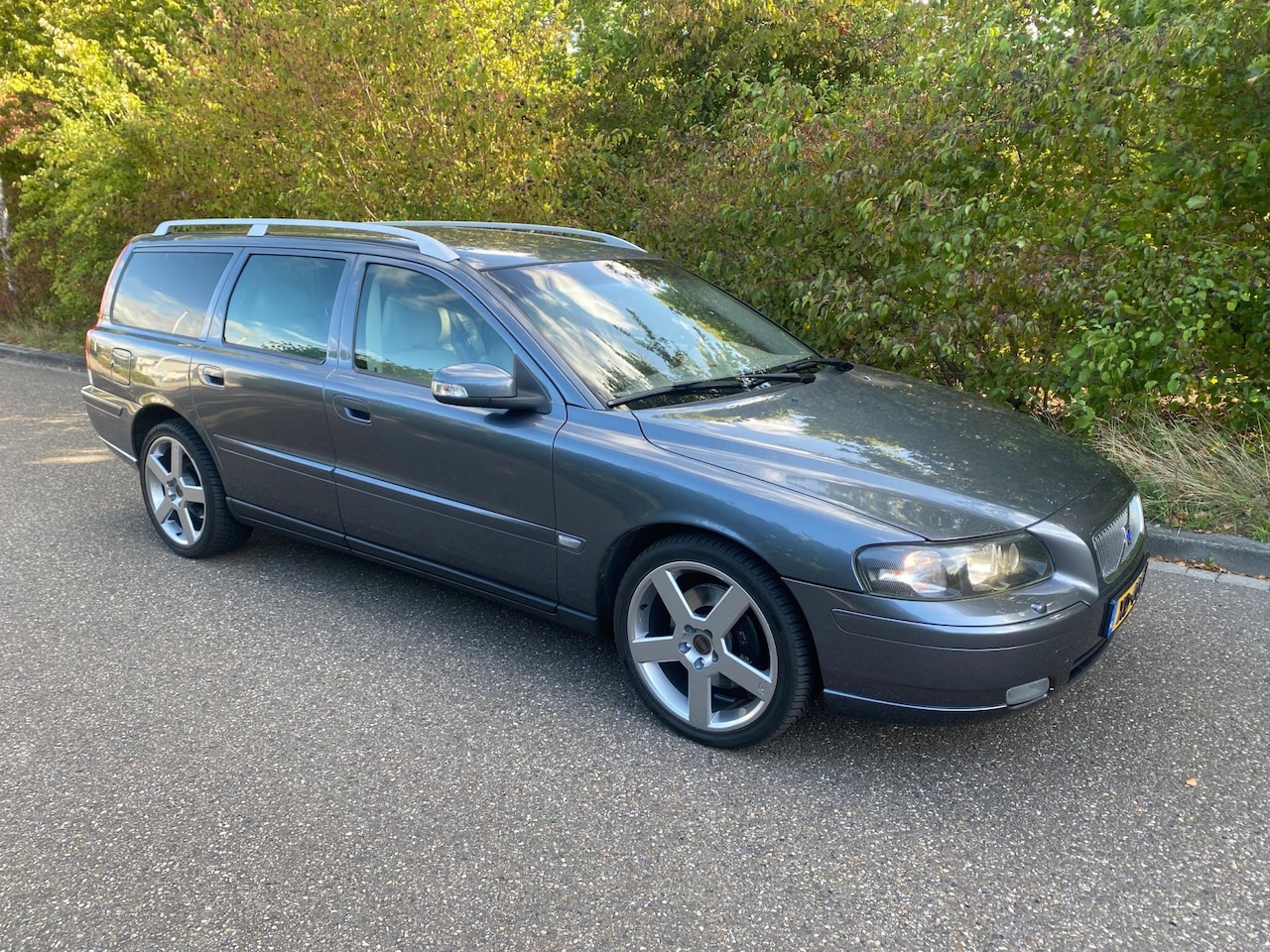 Volvo V70 - 2.3 T-5 Unieke staat! - AutoWereld.nl