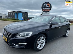 Volvo V60 - 2015 * 2.4 D6 AWD Plug-In Hybrid R-Design * AUTOMAAT * CLIMA * LMV * LED