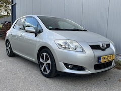 Toyota Auris - 1.6-16V Sol Business