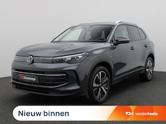 Volkswagen Tiguan - 1.5 eHybrid Life Edition 204PK DSG Trekhaak, 19" LM Velgen, Matrix LED, Achteruitrijcamera