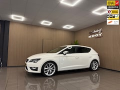 SEAT Leon - 1.4 EcoTSI FR Connect * Automaat / Camera / Navigatie / 18" LM Velgen / NL Auto