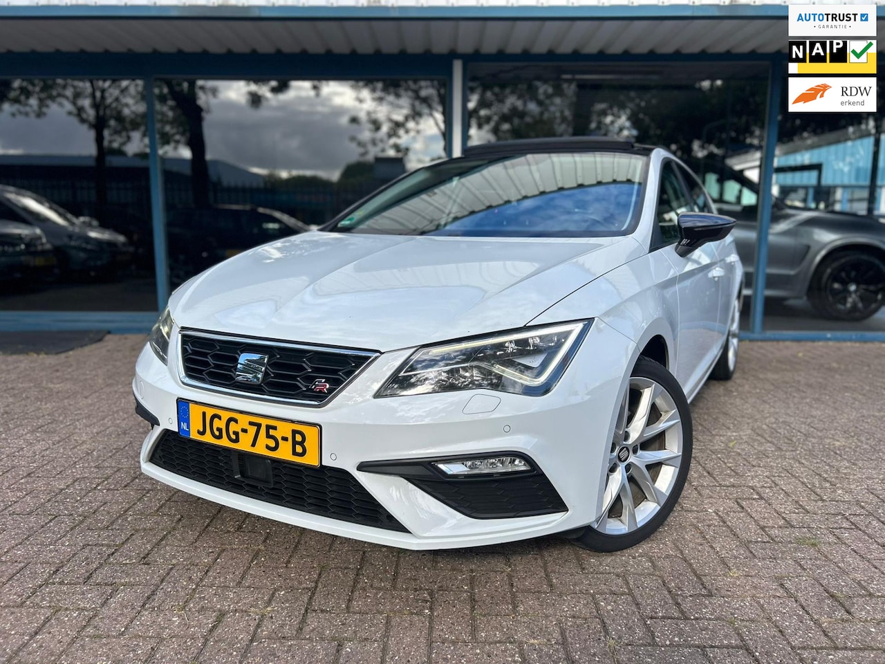 SEAT Leon ST - 1.4 EcoTSI FR|Alcantara|Pano|LED|PDC|Sound| - AutoWereld.nl