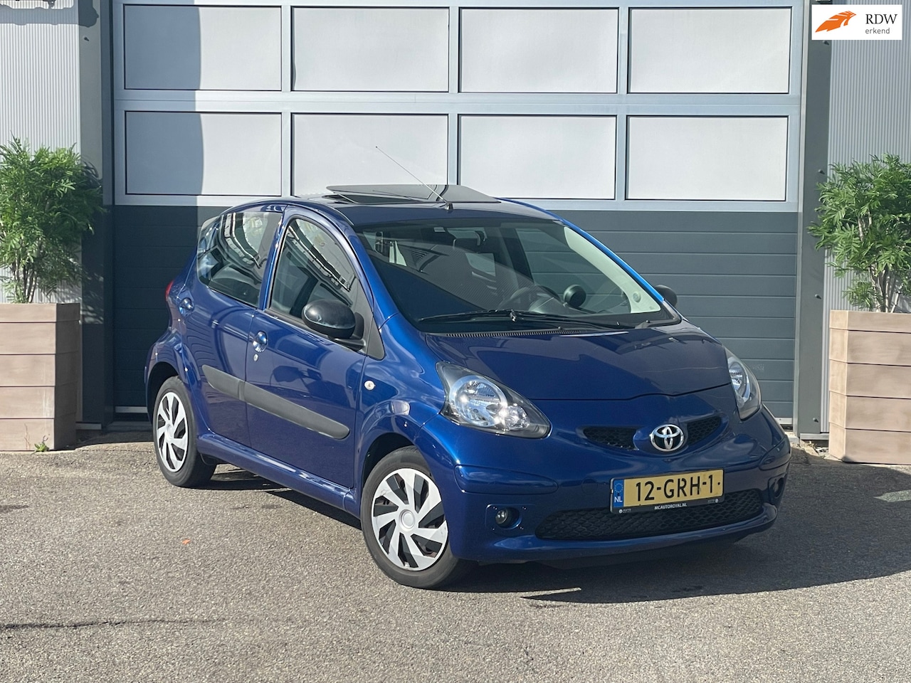 Toyota Aygo - 1.0-12V Sport | AUTOMAAT | AIRCO | SCHUIFDAK | NAP | 5 DEURS | - AutoWereld.nl