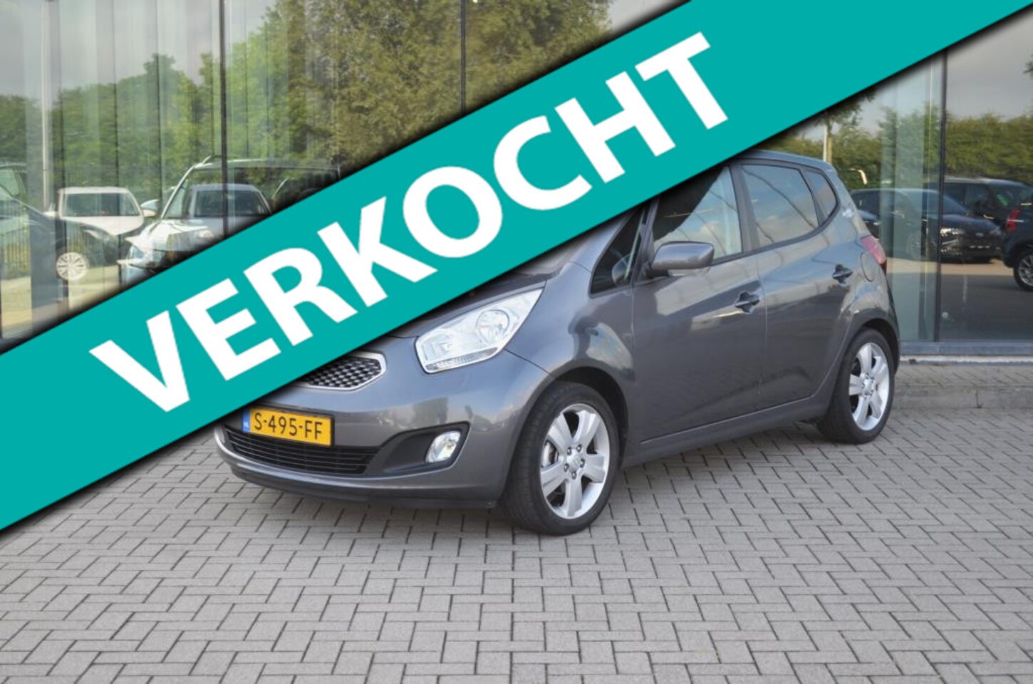 Kia Venga - 1.4 CVVT Fuse sun endition | Trekhaak | Panorama dak | Stoelverwarming | Parkeersensoren | - AutoWereld.nl