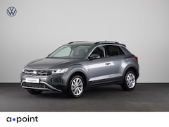 Volkswagen T-Roc - 1.5 TSI Life Edition 150 PK DSG | Navigatie | Parkeercamera | Keyless entry |