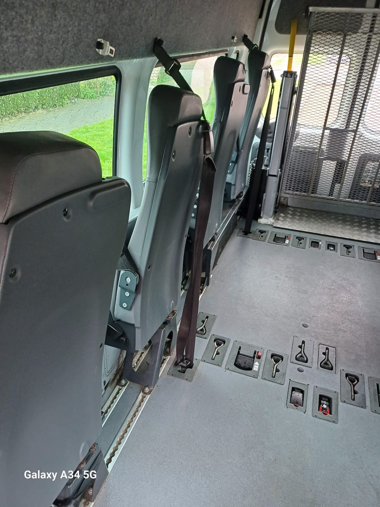Ford Transit Kombi - 350L 2.2 TDCI HD - AutoWereld.nl