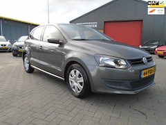 Volkswagen Polo - 1.4-16V Trendline airco trekhaak zeer nette polo