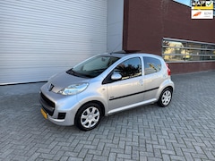 Peugeot 107 - 1.0-12V Sportium Airco Pdc Schuifdak Isofix Nap