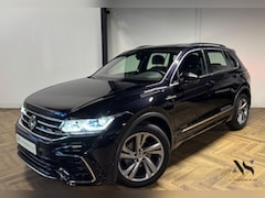 Volkswagen Tiguan - 1.5 TSI R-Line PANO KEYLESS VOL'