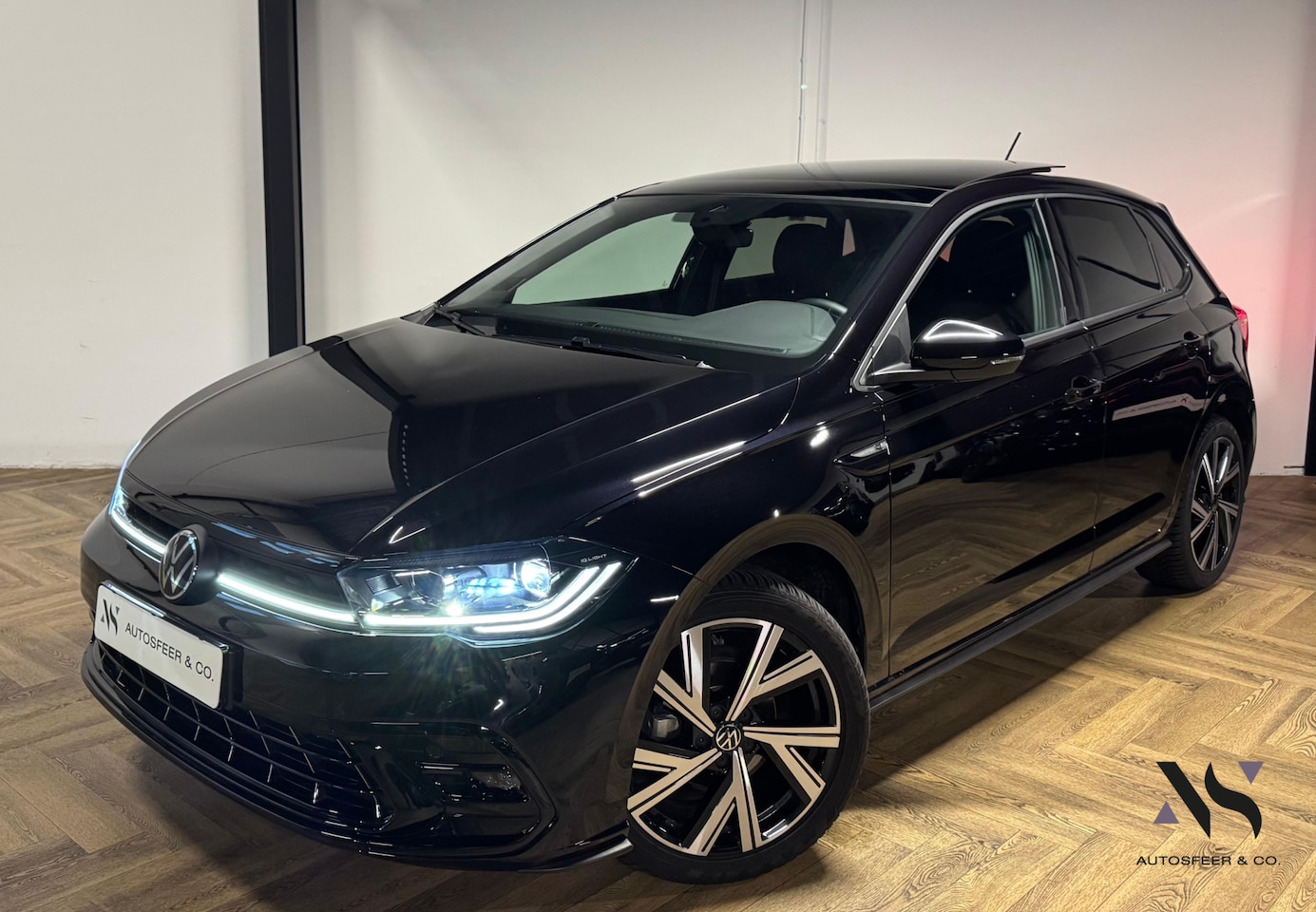 Volkswagen Polo - 1.0 TSI R-Line 3X R-LINE PANO CAM - AutoWereld.nl