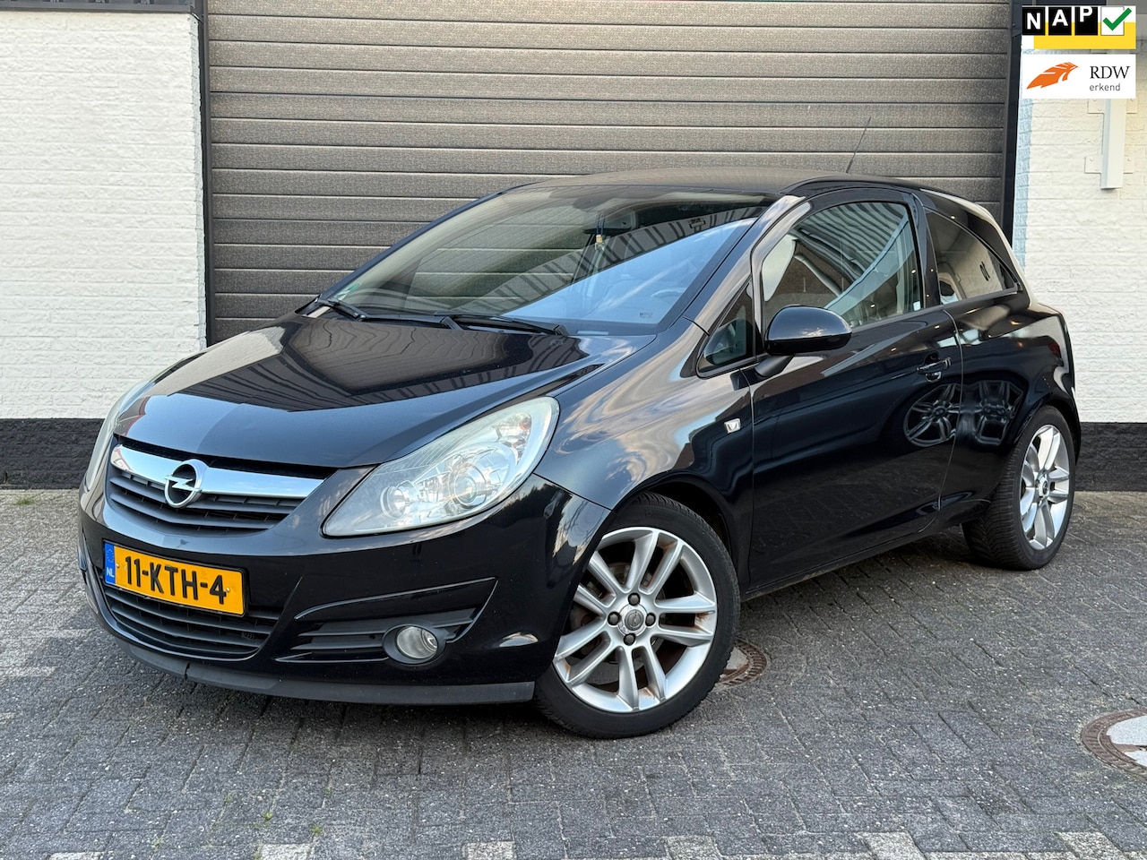 Opel Corsa - 1.2-16V Cosmo| Automaat | Youngtimer | Half leder | 17 inch | NAP - AutoWereld.nl