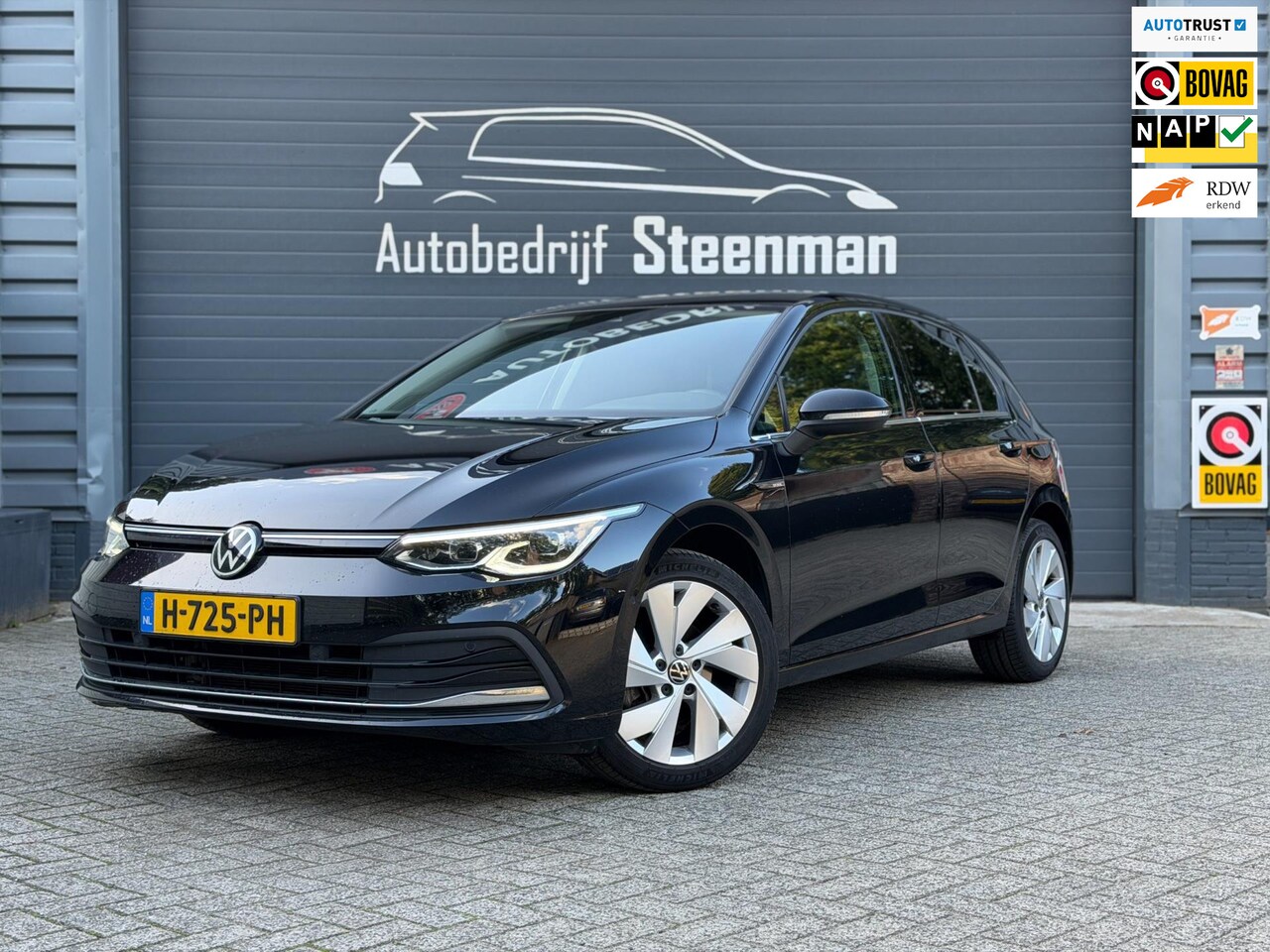 Volkswagen Golf - 1.5 TSI Style | Massage | Sfeerverl. | Carplay - AutoWereld.nl
