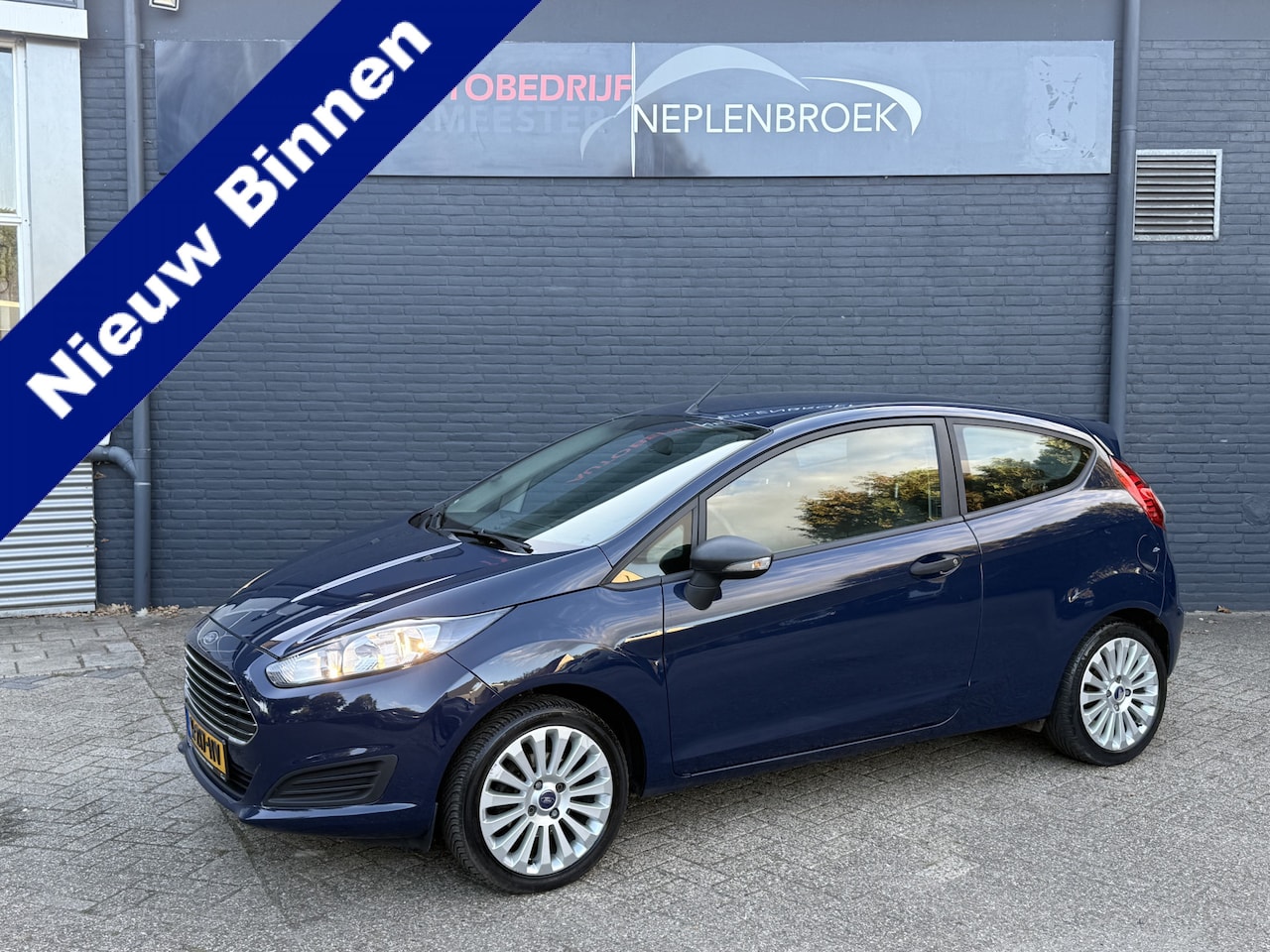 Ford Fiesta - 1.25 15inch,Cv,Electr.ramen,Radio/cd 2016 km 142.000 Sportieve auto !! - AutoWereld.nl