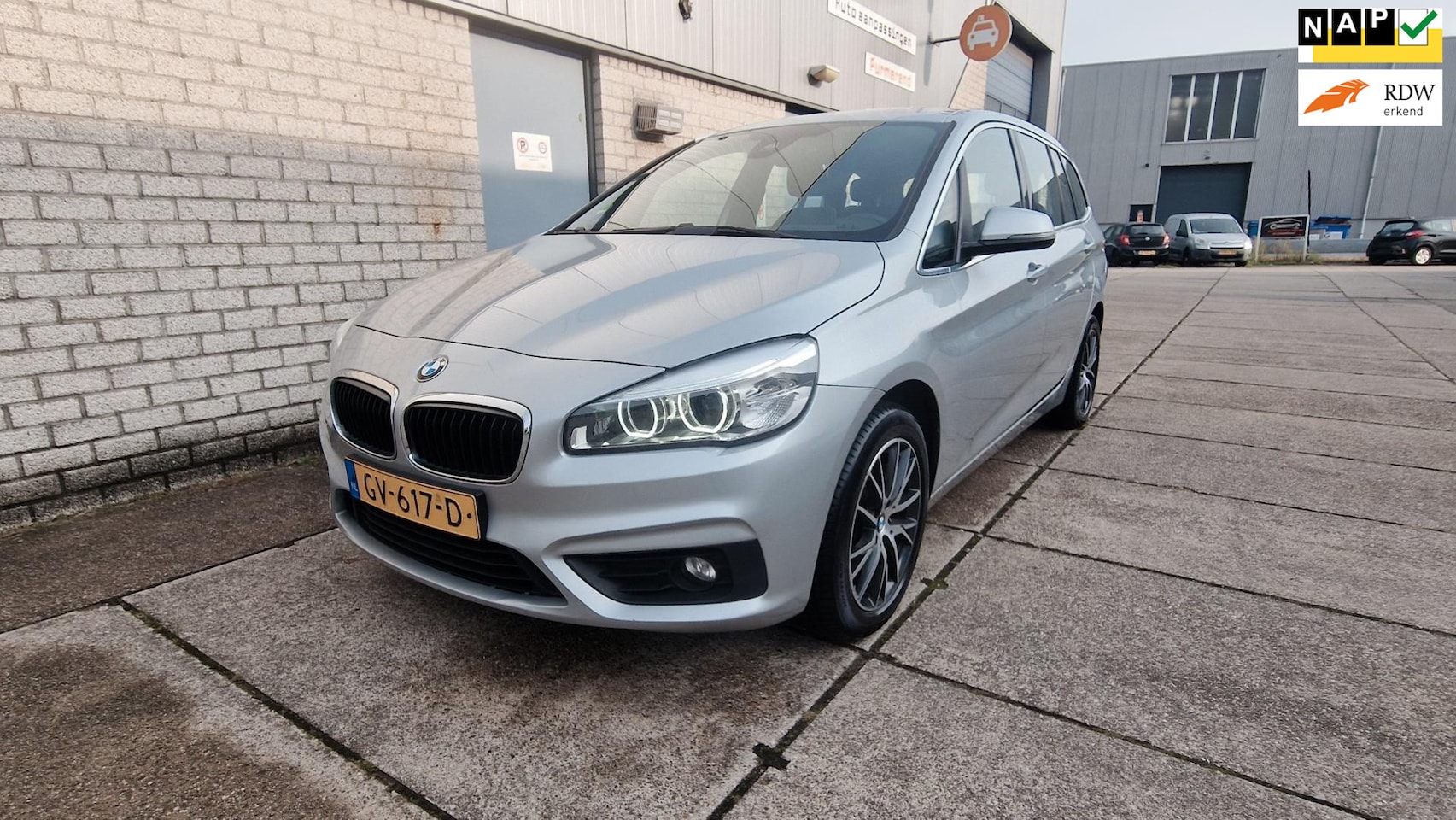 BMW 2-serie Gran Tourer - 218i Essential 7p. 2e eigenaar Automaat Navigatie - AutoWereld.nl