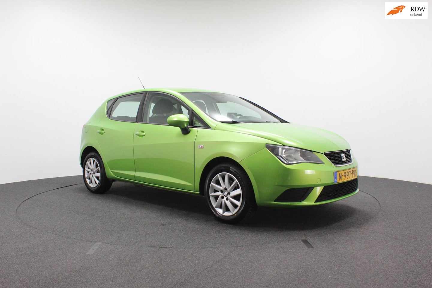 SEAT Ibiza - 1.2 Style | Climate control | Navi | Scherm | Cruise controle | Sportvelgen - AutoWereld.nl