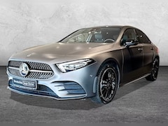 Mercedes-Benz A-klasse - 250 e AMG * LED, MBUX+, MAGNO GRAU, PANORAMA, 19-inch LMV, NIGHT, DODE HOEK * 1e EIG - UNF