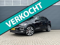 Volkswagen T-Roc - 2.0 TSI 4Motion Sport Business R-Line | trekhaak | all season banden