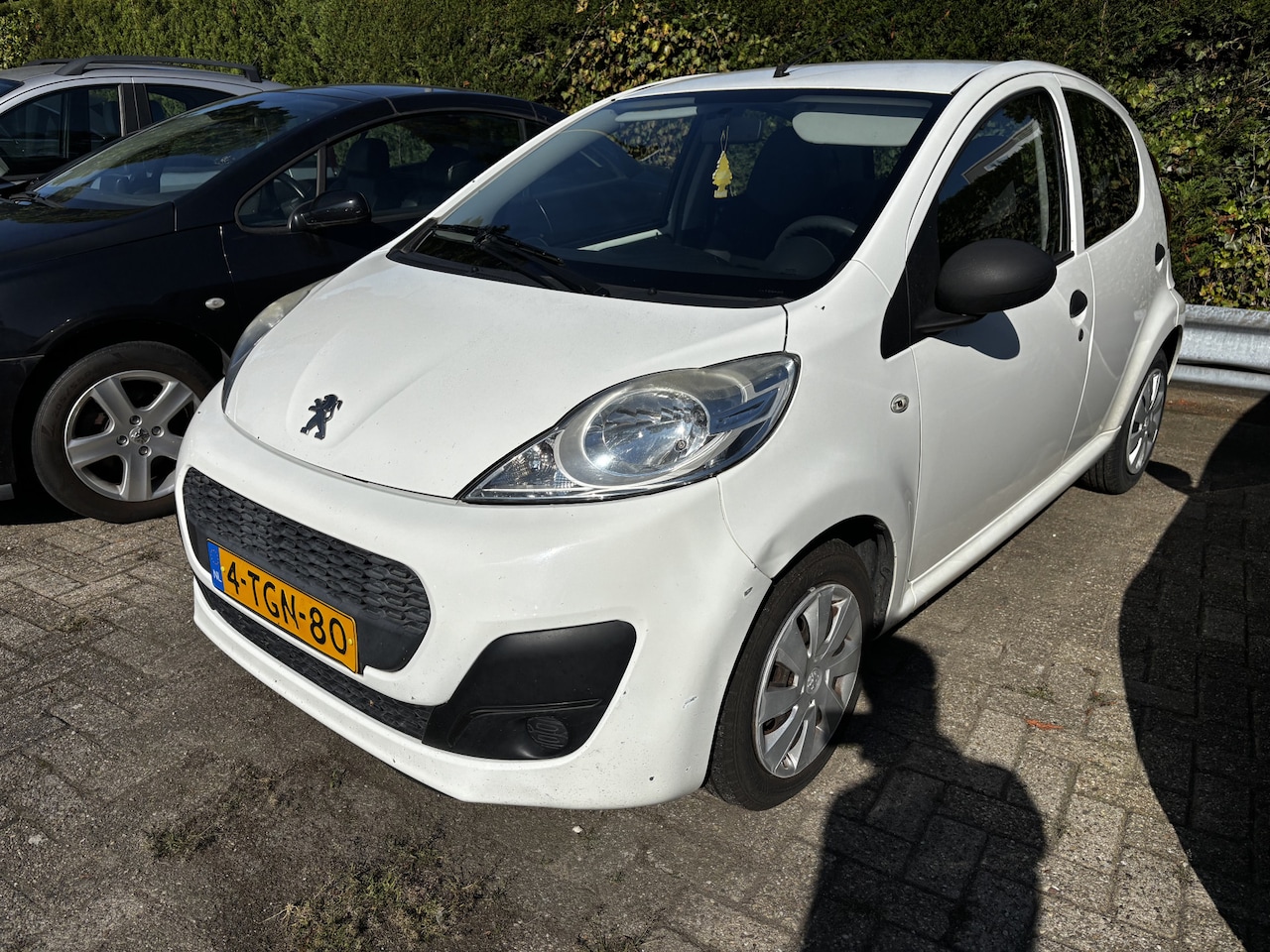 Peugeot 107 - 1.0 Access Accent Airco Stuurbekrachtiging - AutoWereld.nl