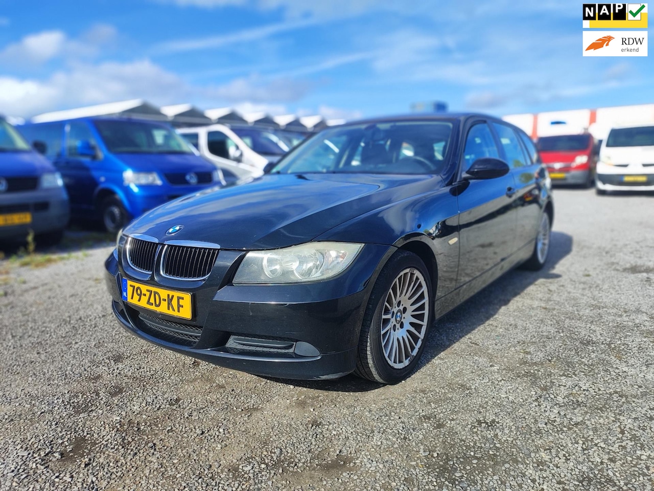 BMW 3-serie Touring - 318i Business Line 318i Business Line - AutoWereld.nl