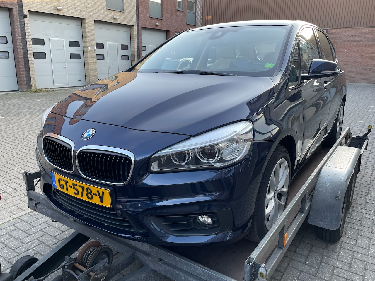 BMW 2-serie Active Tourer - 220i Essential F45 Beige Leer LED HUD Navi Achteruitrijcamera Stoelverwarming - AutoWereld.nl