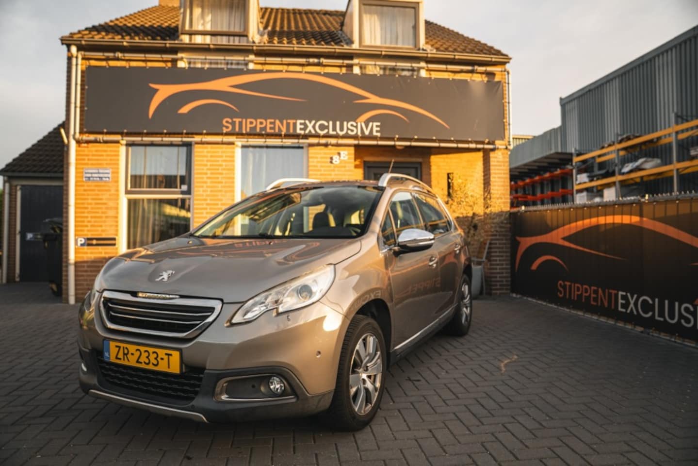 Peugeot 2008 - ALLURE, boordcomp, premium seats, - AutoWereld.nl