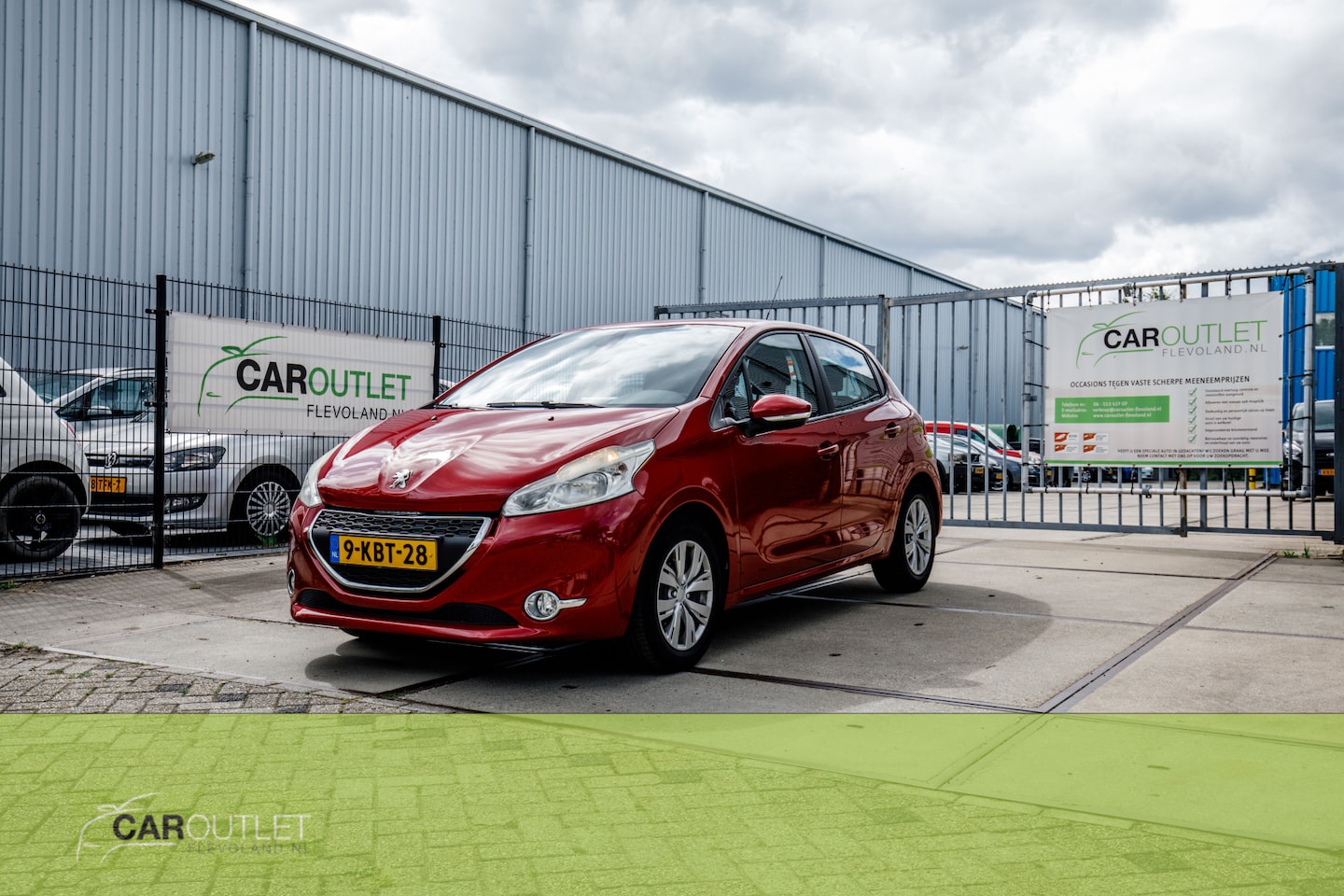 Peugeot 208 - 1.2 VTi Envy Mooie 208 met uitgebreid Carplay/Android systeem. Goed onderhouden auto met l - AutoWereld.nl