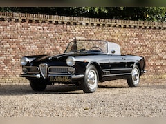 Alfa Romeo 2000 - Touring Spider Well restored and maintained throughout by specialists, Sophisticated color