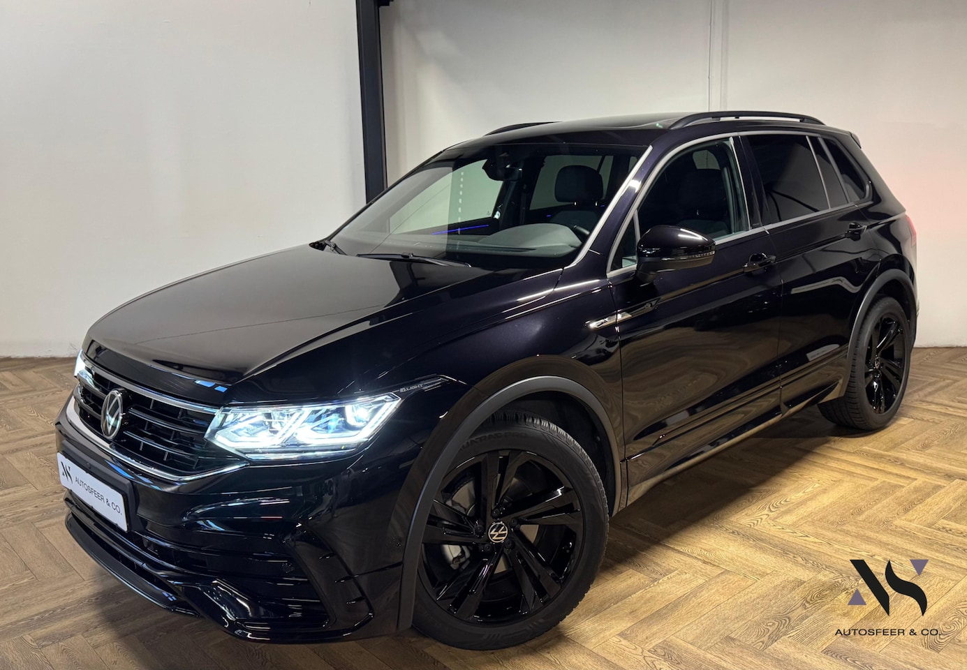 Volkswagen Tiguan - 1.5 TSI R-Line PANO KEYLESS CAM - AutoWereld.nl