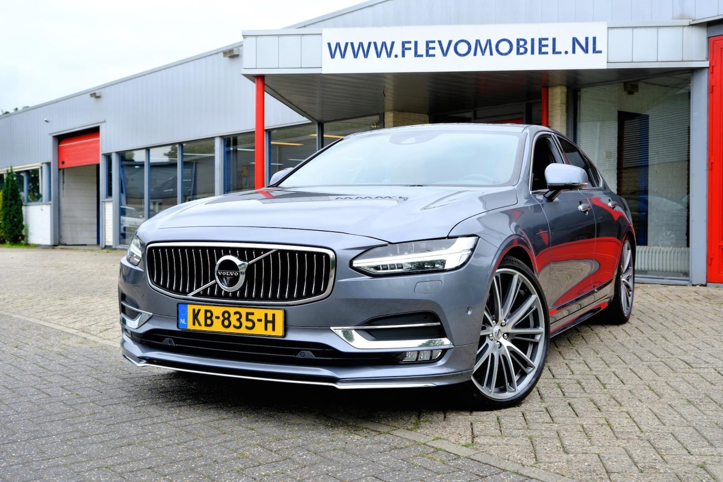 Volvo S90 - 2.0 T5 254pk Inscription Aut. Pano|Bower&Wilkins|Leder|BLIS|HUD|Full Option! - AutoWereld.nl