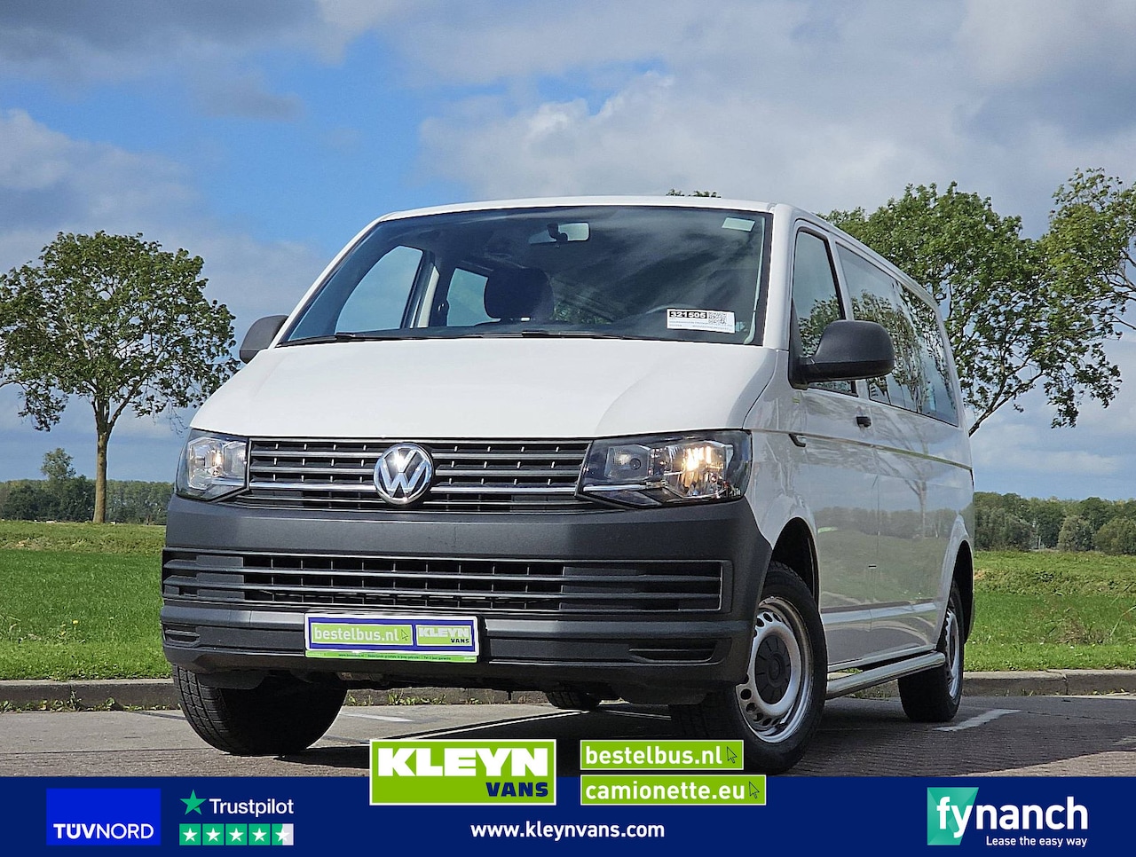Volkswagen Transporter - 2.0 TDI L2H1 Combi 9p Airco - AutoWereld.nl